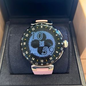 Louis Vuitton Tambour 7407 smart watch. 30M face with baby pink sport band
